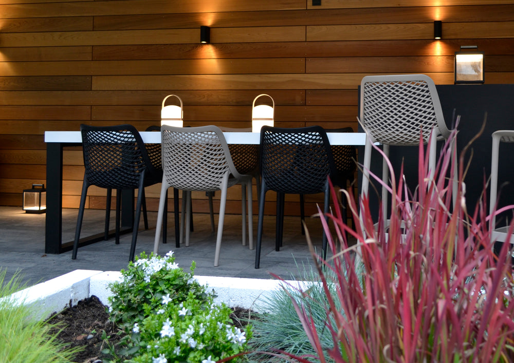 Lucide JOE rechargeable LED table lamp IP44 White, 3W dim to warm 2800K-3200K, USB charging, indoor outdoor use