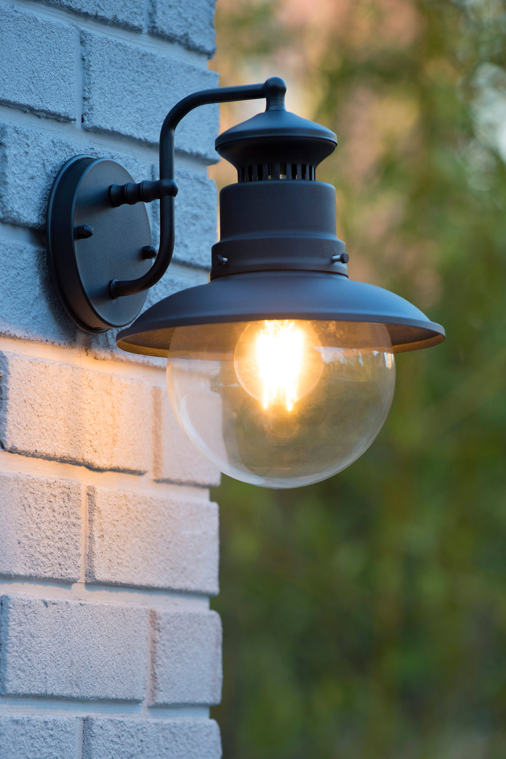 Lucide FIGO udendørs væglampe, rund 215mm, E27 fatning, IP44 Sort stål aluminiumshus