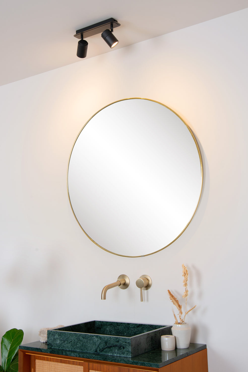 Lucide LENNERT LED badeværelses loftsspot, 2x5W GU10 dæmpbar, 3000K, IP44, Sand Mat Sort