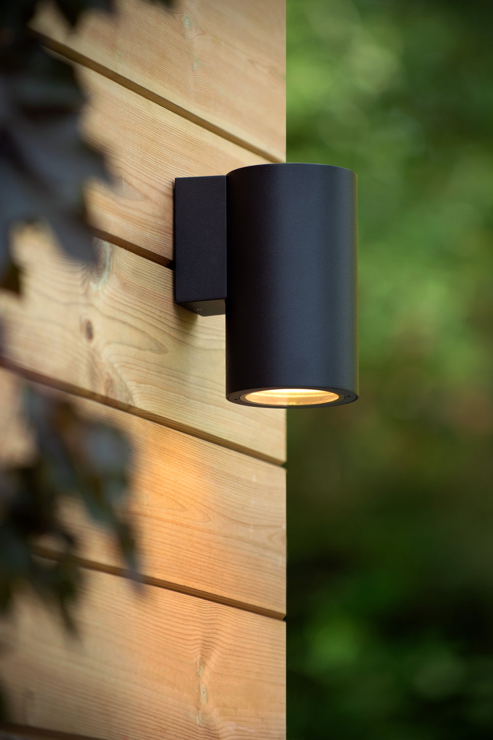 Lucide VOLANTIS outdoor wall light, E27 fitting, IP54 weatherproof, Black aluminum modern cylinder design
