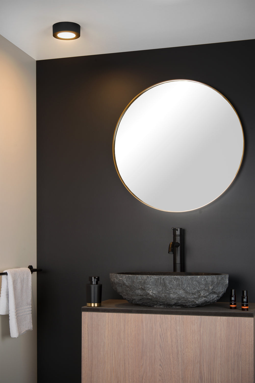 Lucide BRICE LED badeværelses loftlampe, rund 8W dæmpbar 3000K IP44 Mat Sort Ø117mm
