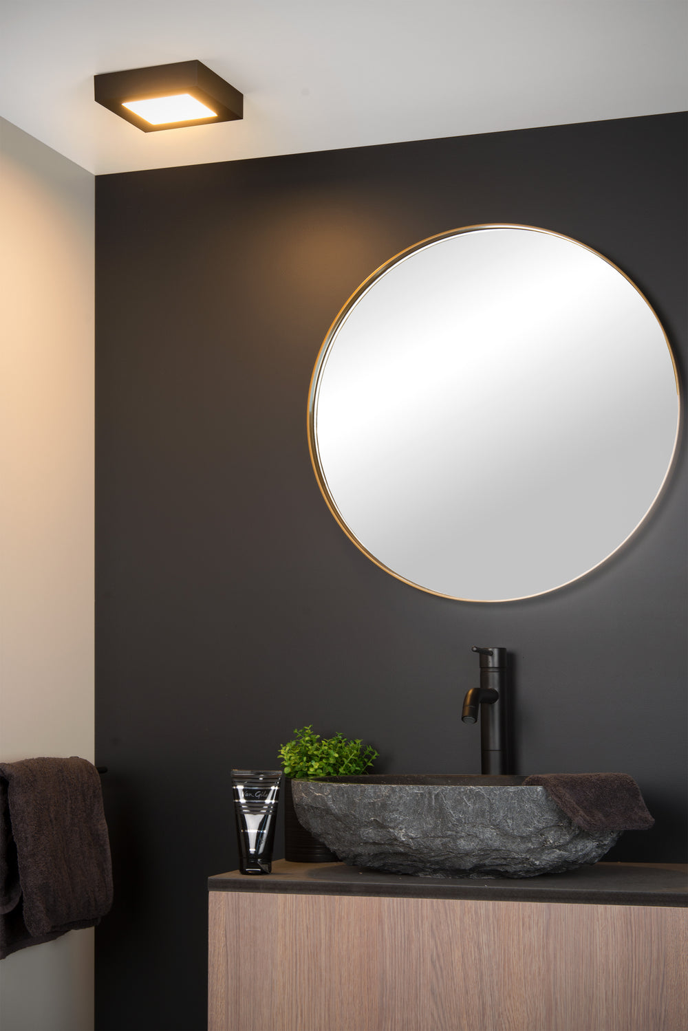 Lucide BRICE LED badeværelses loftlampe, dæmpbar 15W 3000K, IP44, firkantet mat sort finish