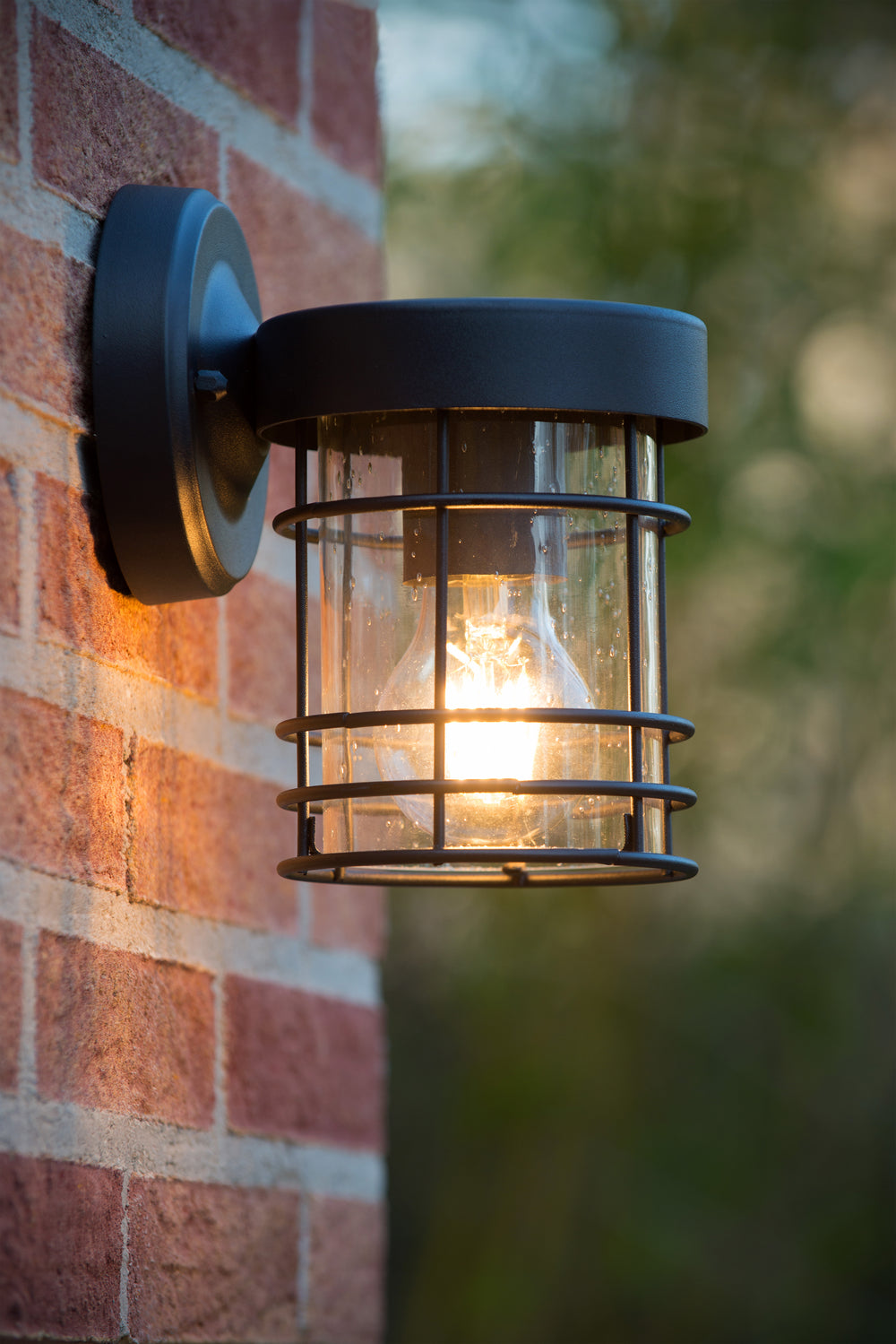 Lucide KEPPEL væglampe indendørs udendørs E27 fatning IP44 Mat Sort metal 220-240V 60W