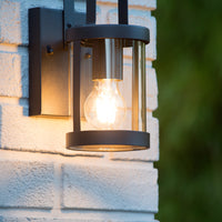 Lucide LINDELO væglampe indendørs udendørs, E27 fatning, maks. 60W, 220-240V, IP44, Mat sort metalfinish