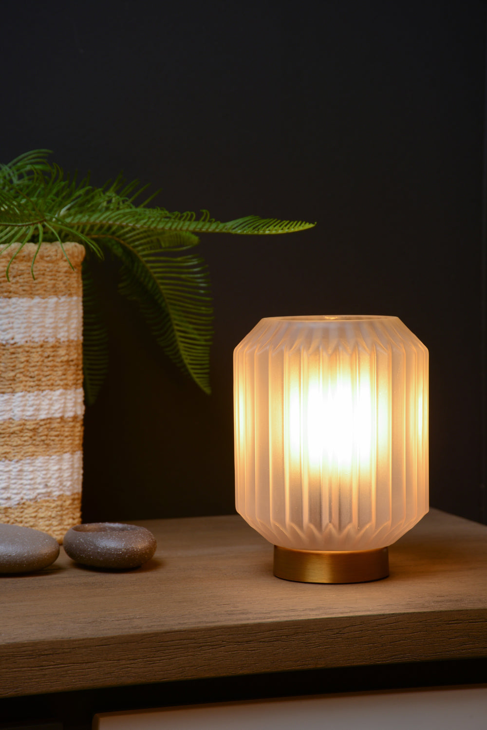 Lucide SUENO bordlampe Ø13cm E14 fatning Hvidt glas med base i guldstål moderne design indendørs IP20