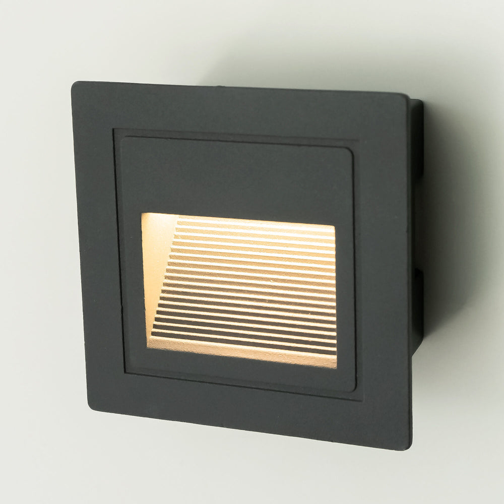 Modee LED trappelys, 5W 390 lumen, 4000K Neutral Hvid, IP65, 84x50x84mm kompakt design