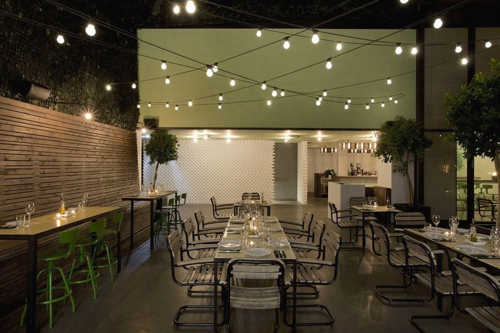 Spectrum LED string light 10m with 10x E27 sockets, outdoor festoon cable, optional LED bulbs